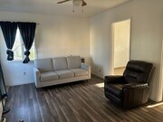 Photo - 934 1/2 West 71st Street