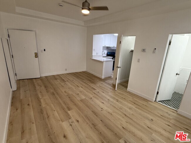 Photo - 821 S Wilton Pl Unit 107