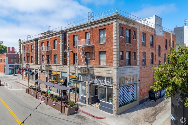 Photo - The Cabrillo (shared restroom)