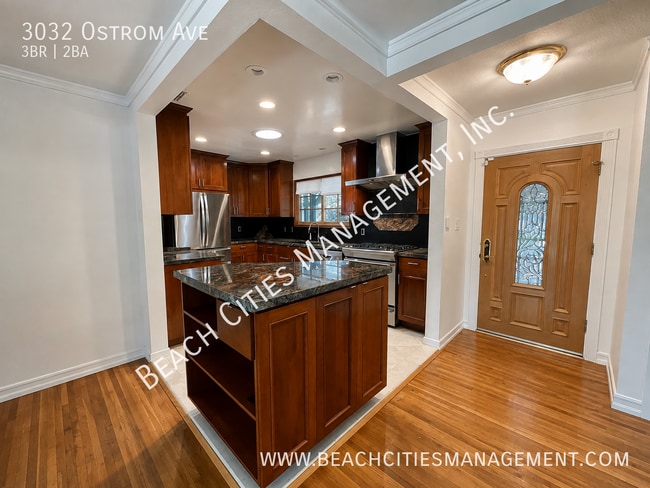 Photo - 3032 Ostrom Ave