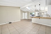 Photo - 905 N Holly St