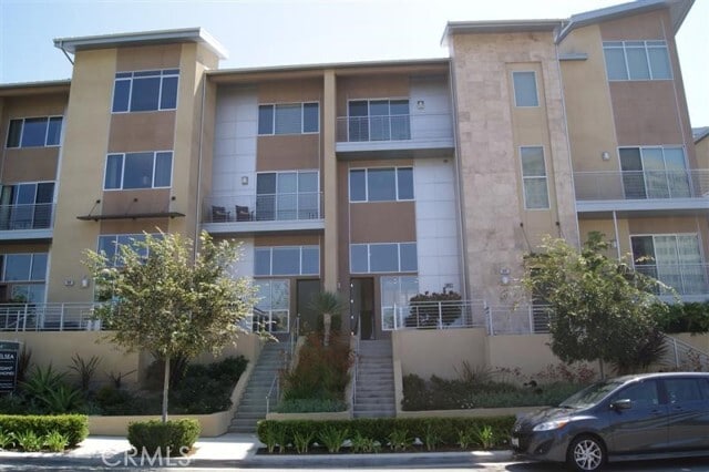 Photo - 812 Rockefeller Townhome