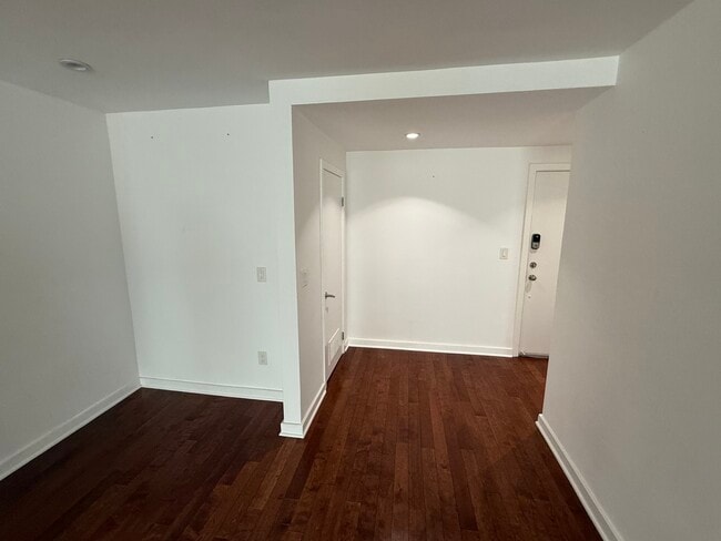 Photo - 811 S Bedford St Unit 204