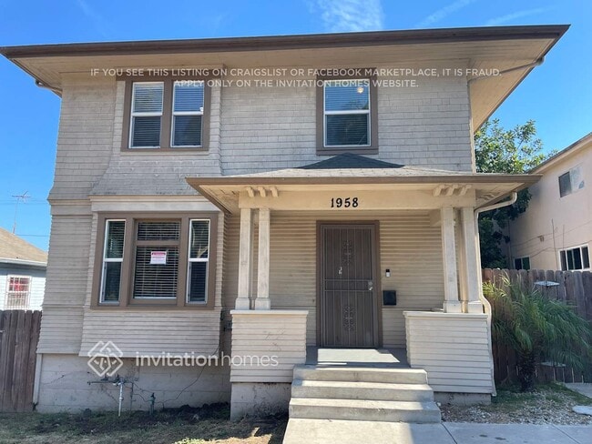 Building Photo - 1958 W 22nd St Rental