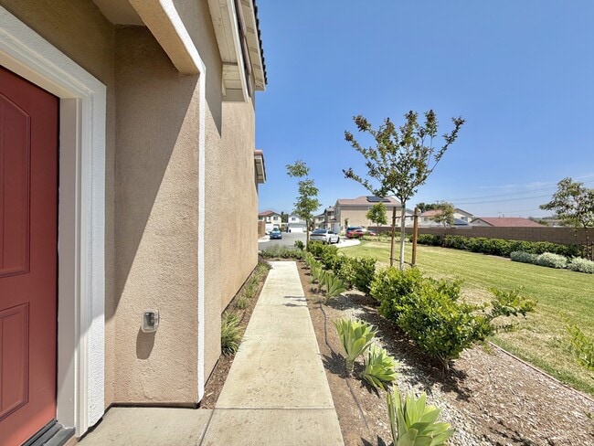 Photo - 144 N Sutter Ave