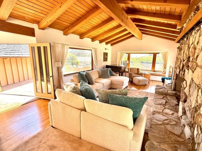 Photo - 2508 Vía Amador