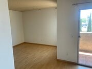 Den - 1422 Rock Glen Ave Unit 207