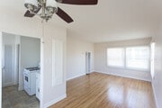 Photo - 1 BR Corner Apartment Unit With Amazing Downtown Views! Unit 3040 1/2