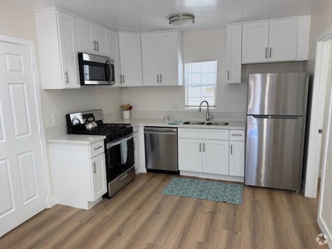 Building Photo - 1415 S Marengo Ave Unit #G Rental