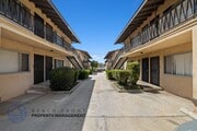 Photo - 745-747 Venice Way Apartments
