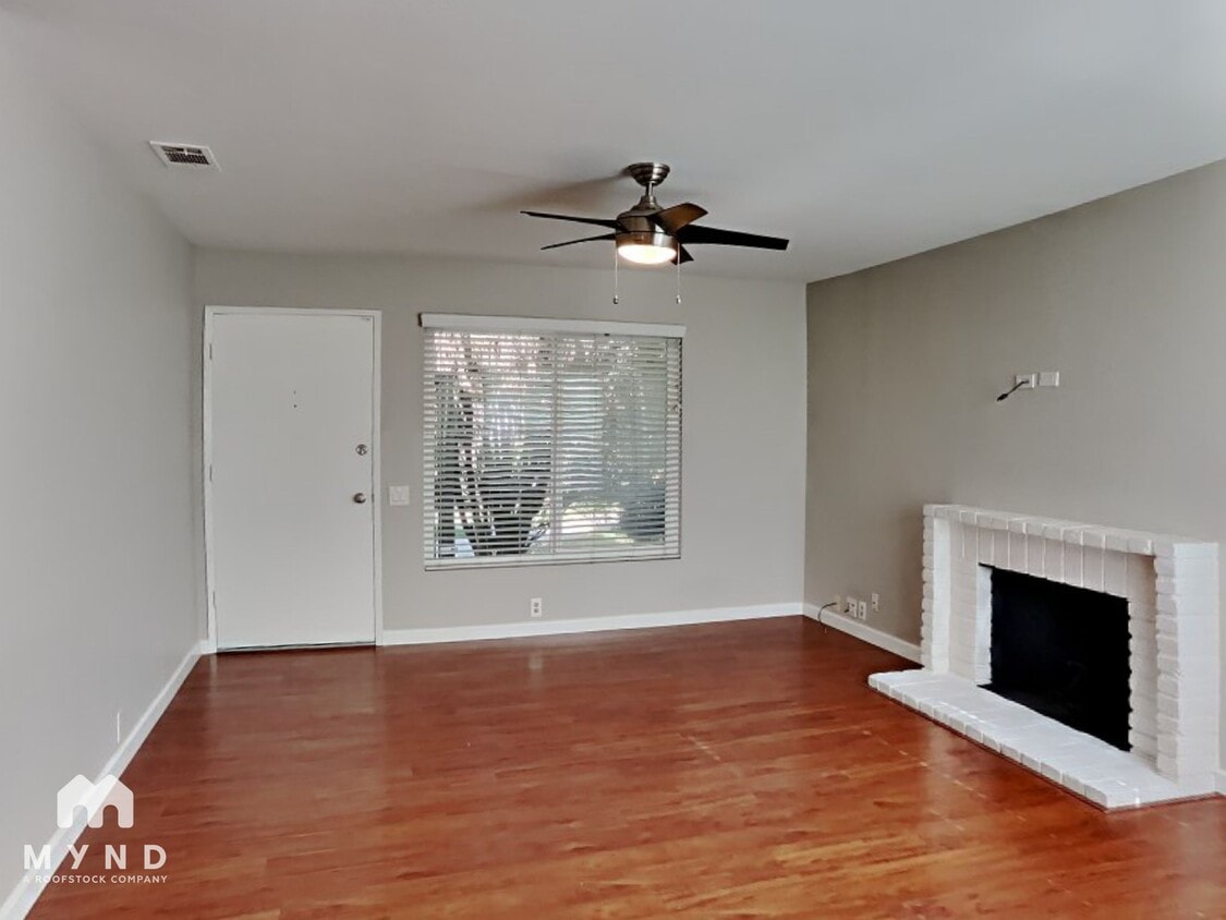 3D Tour - 10565 Caminito Flores