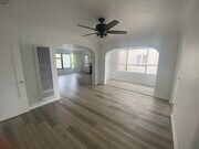 Dinning area and sun room - 2702 W 43rd Pl Apartments Unit 2702