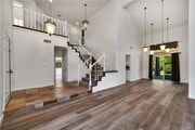 Photo - BEAUTIFUL LONE OAK HOME IN CALABASAS!