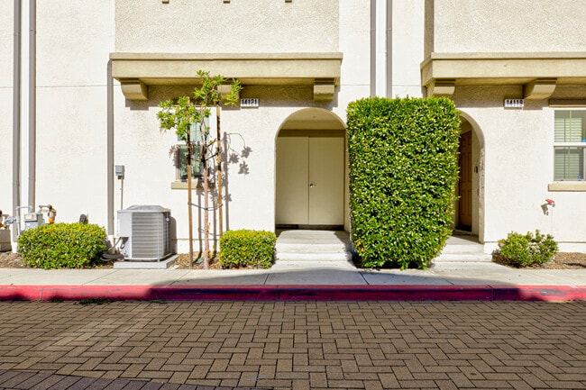 Photo - 14121 W Oak Ln