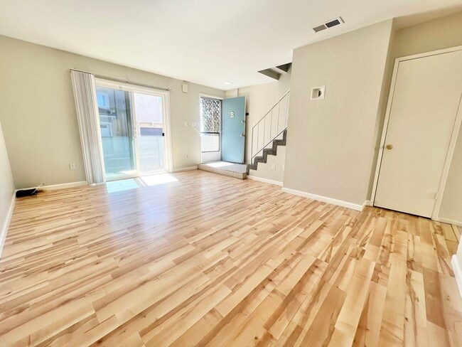 Photo - 114 20th St Unit 114 20th St  B