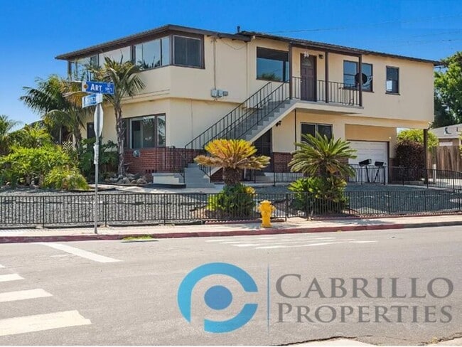 Building Photo - 5077 Art St