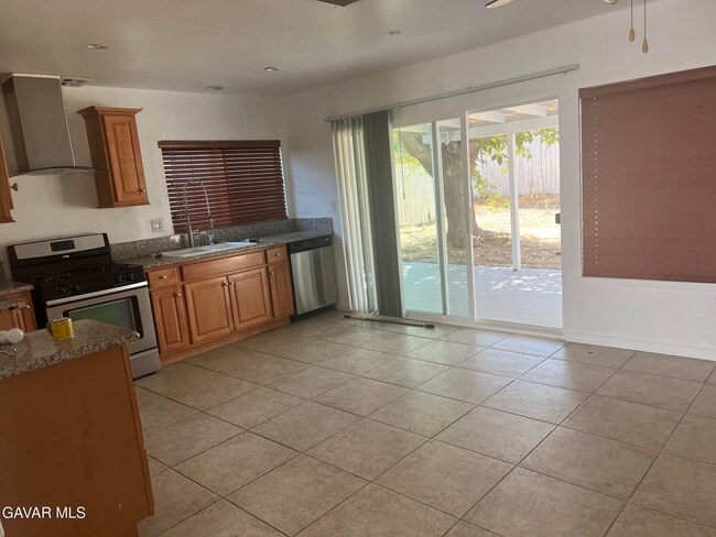 Photo - 42901 Alep St