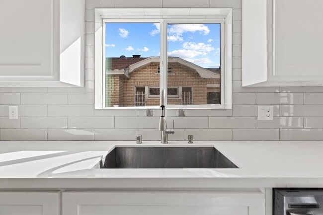 Photo - 1127 Browning Blvd