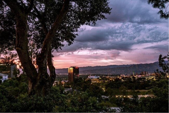 Photo - 3200 Oakley Dr