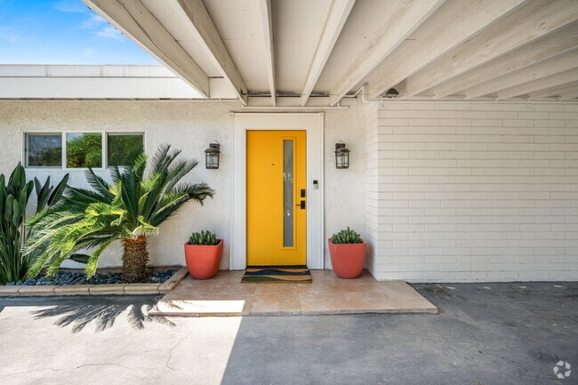 Building Photo - 43795 Acacia Dr Rental