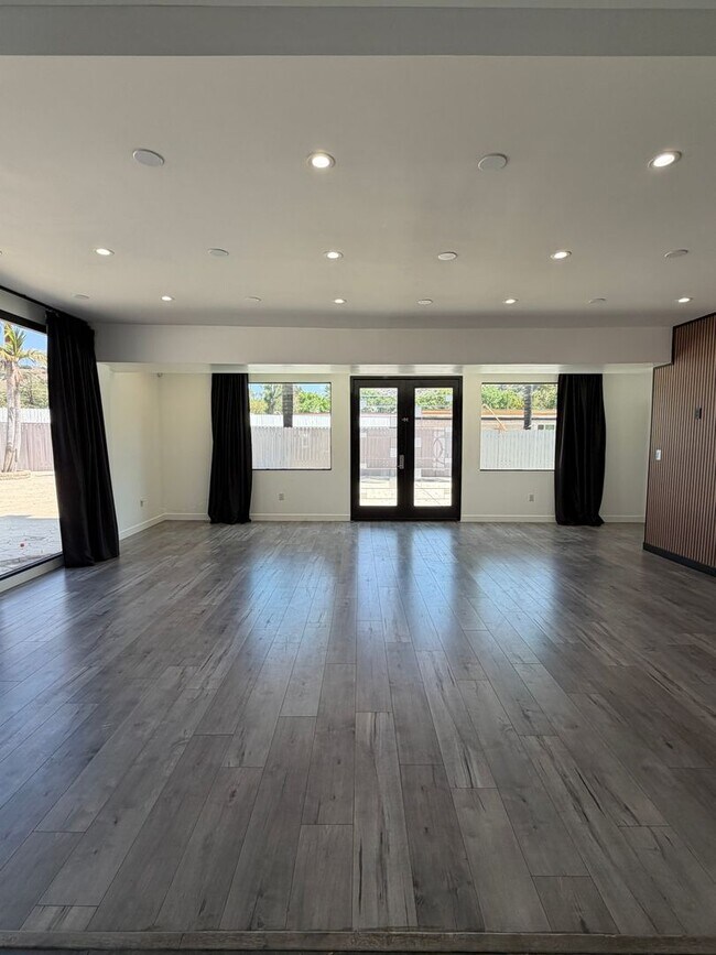 Photo - 9040 Wildwood Ave Unit 9040 1/2