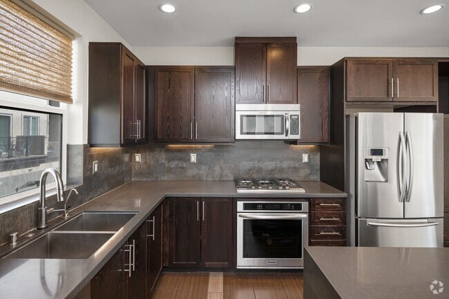 Building Photo - Resort Style 2BD Townhome in Origen at Civ...