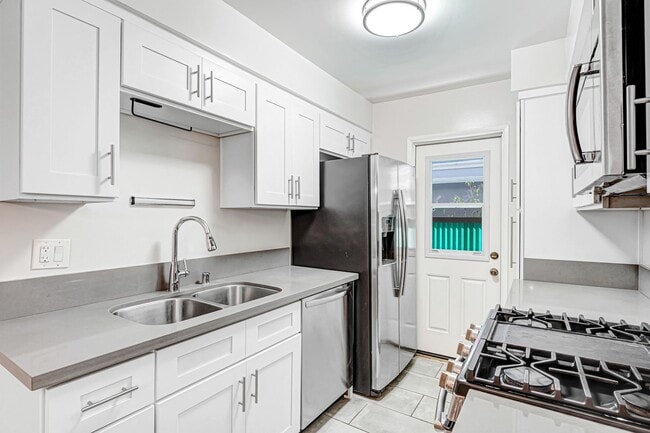 Photo - 1314 Euclid St Unit 04