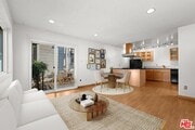 Photo - 648 N Grand Ave Unit 648