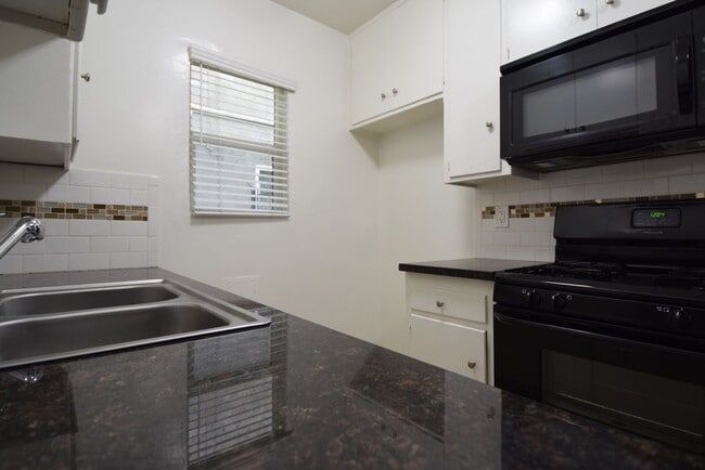 Photo - 4201 Arch Dr Unit 01