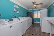 Laundry Room - Lincoln Park