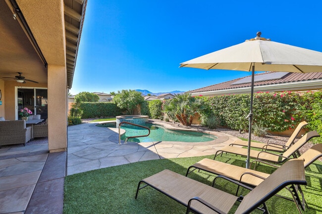 Photo - 48219 Newport Bridge Pl