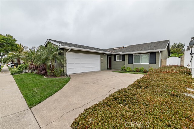 Photo - 4580 Hazelnut Ave House