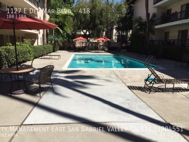 Photo - 1127 E Del Mar Blvd