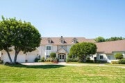 Photo - 2017 Freeborn Way House