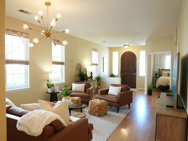 Cozy Stevenson Ranch Home on a Quiet Cul-D... - Cozy Stevenson Ranch Home on a Quiet Cul-D...