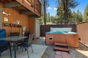 Photo - 658 Elm St