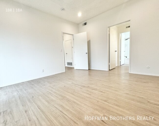 Photo - 12235 Magnolia Blvd Unit 306