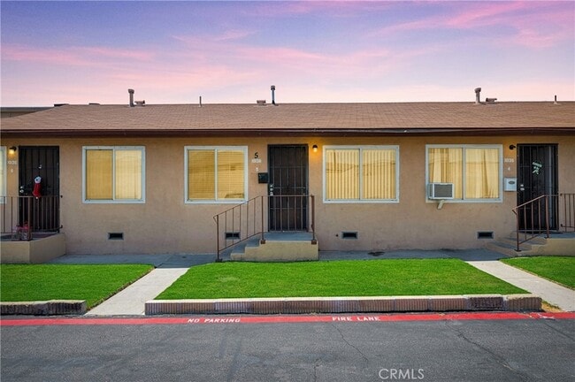 Photo - 16102 Cornuta Ave Condo