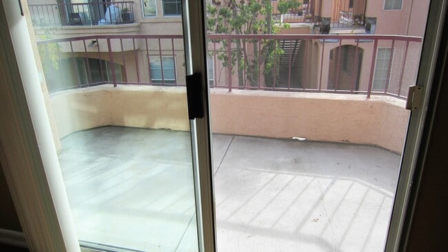 Photo - RANCHO BERNARDO - 2 BR RANCH BERNARDO CONDO WITH BEAUTIFUL VIEWS & RESORT STYLE AMENITIES Unit 220