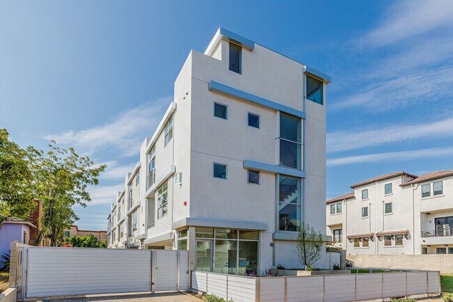 Photo - 5935 W Parkcrest Pl