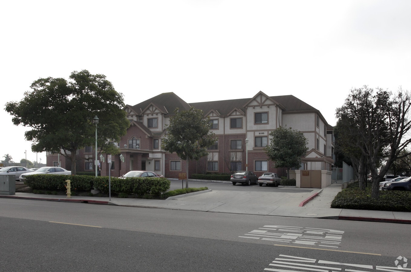 Photo - Rose Gardens Apartments