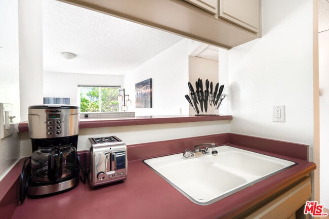 Photo - 3600 Bagley Ave Unit #206