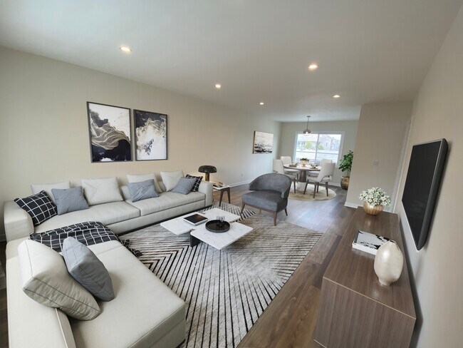 Photo - 1319 Havenhurst Dr