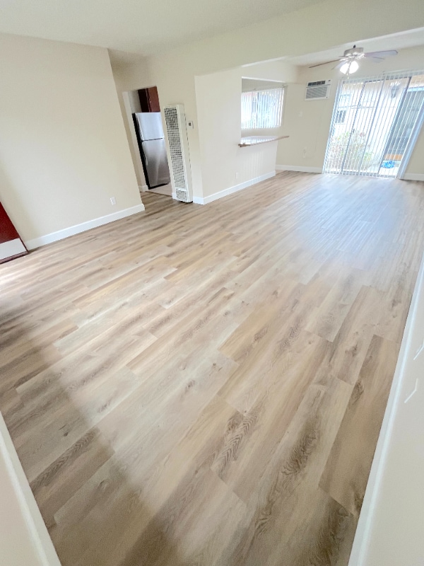 Photo - 831 S Oaks Ave Unit C