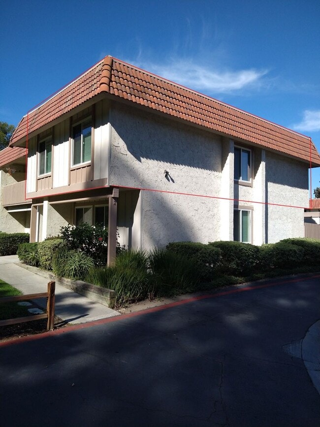 Photo - ALL UTILITIES INCLUDED! 3 Bed / 1 Bath Remodeled Condo/Duplex at Tanglewood
