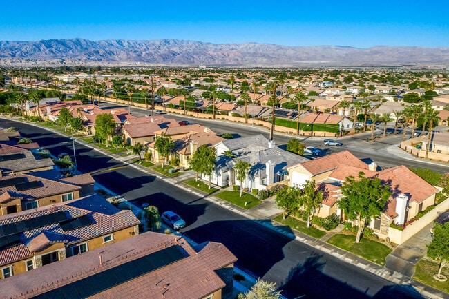 Photo - 48806 Barrymore St