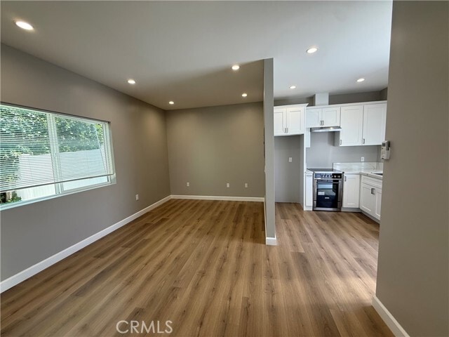 Building Photo - 6246 Tujunga Ave