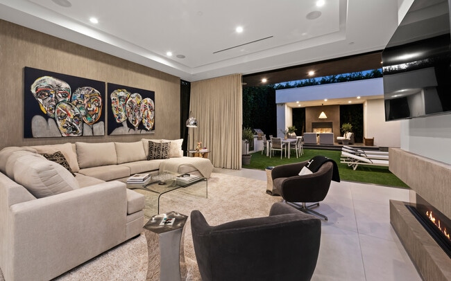 Photo - 523 N Harper Ave