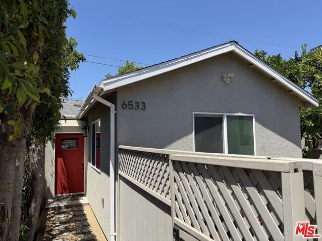 Building Photo - 6533 Costello Ave
