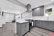 Photo - 201 E 91st St House